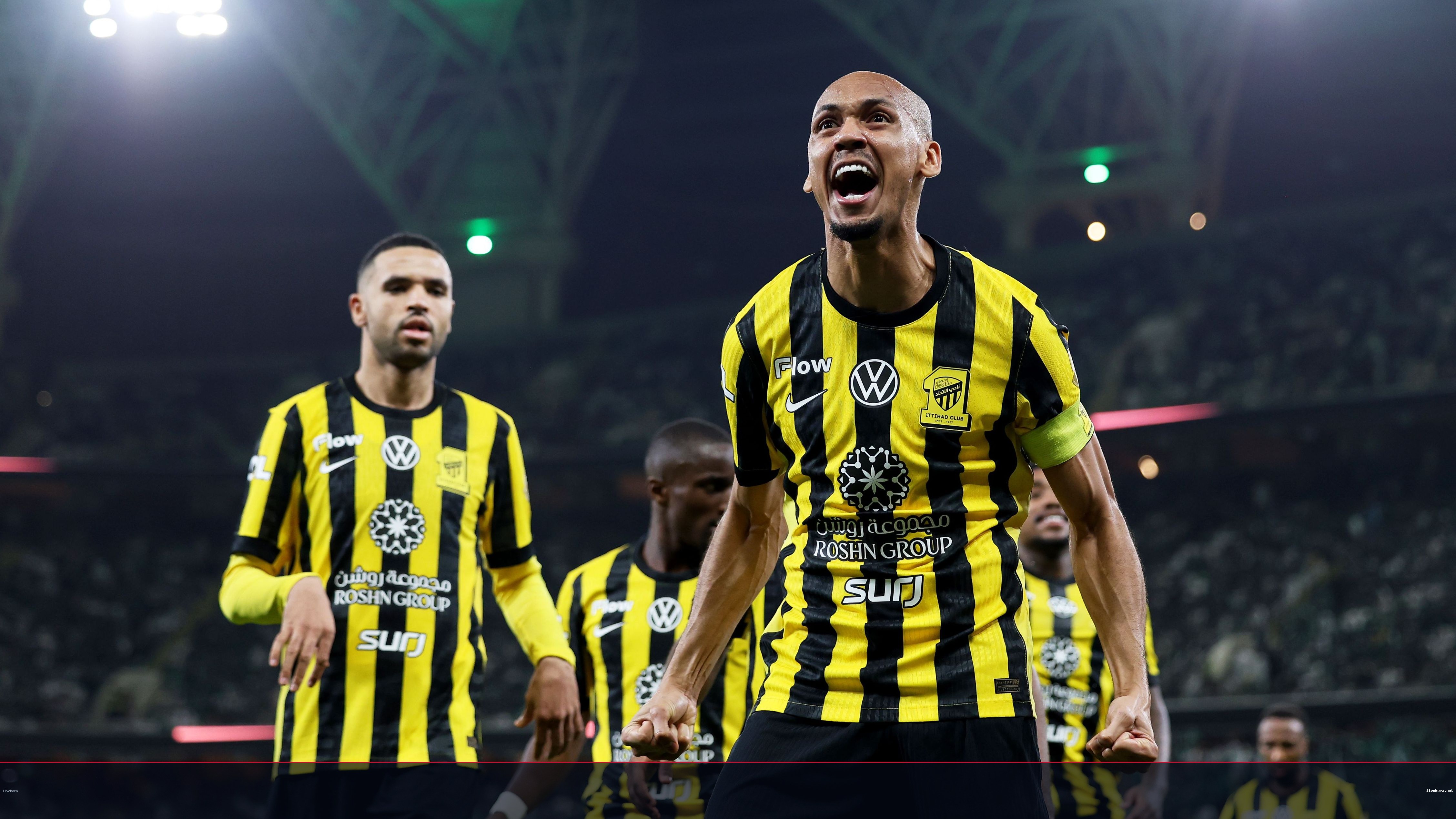 الاتحاد يودع فابينيو برسالة مؤثرة بعد رحيله عن النمور