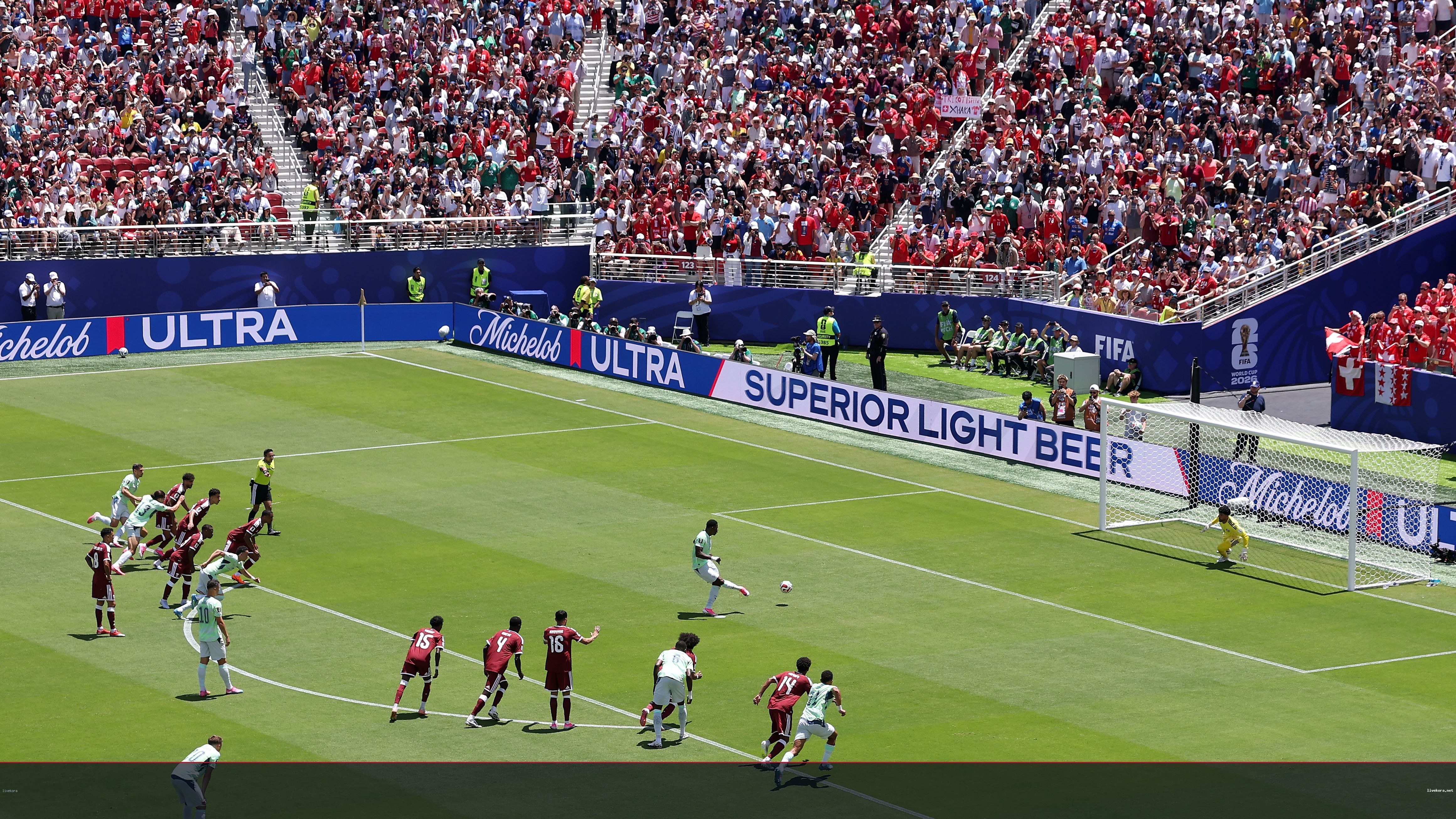 الفيفا يوضح ملابسات جدل ركلة جزاء سويسرا أمام قطر