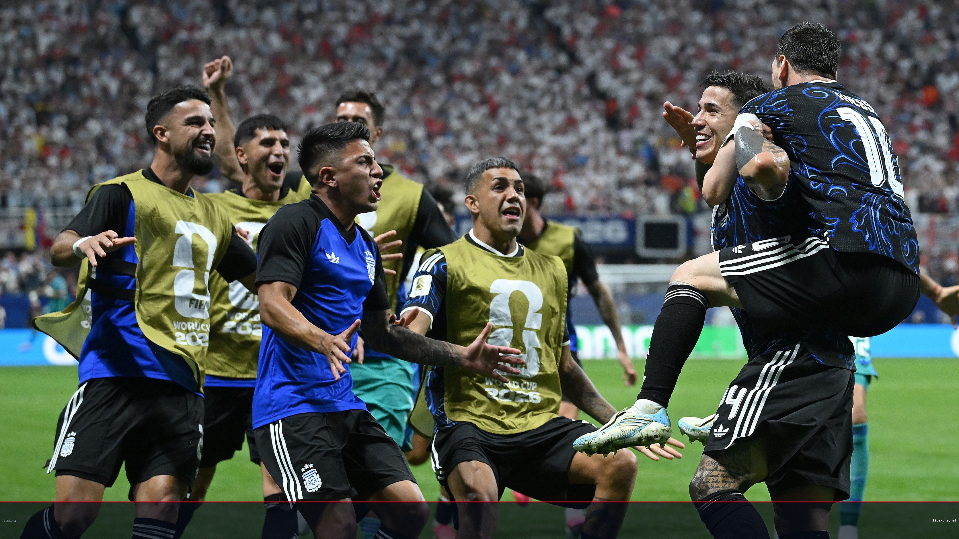 ميسي يقود الأرجنتين لنهائي المونديال بفوز درامي على إنجلترا