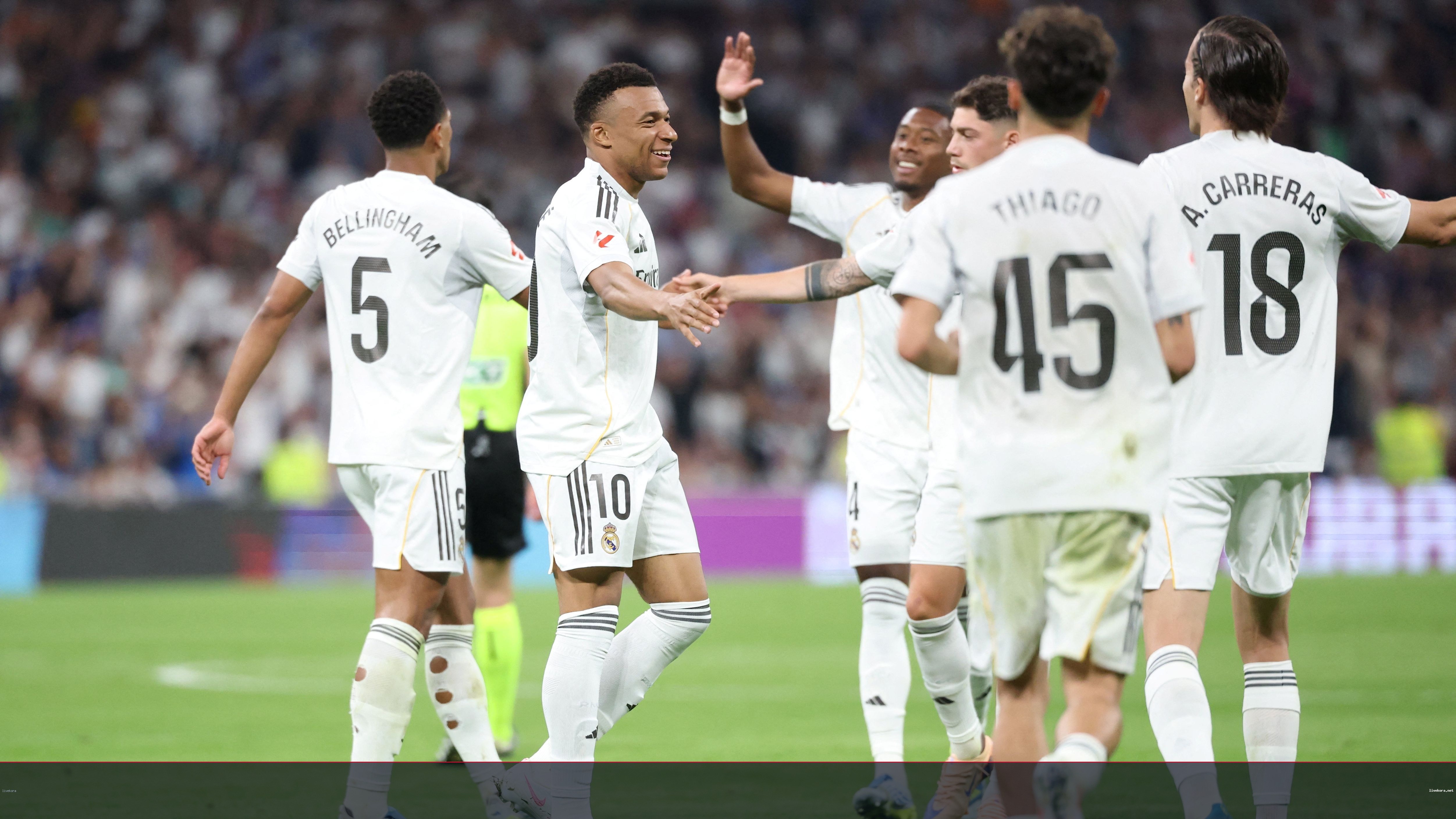 قميص ريال مدريد يحطم الأرقام بعائد 300 مليون يورو