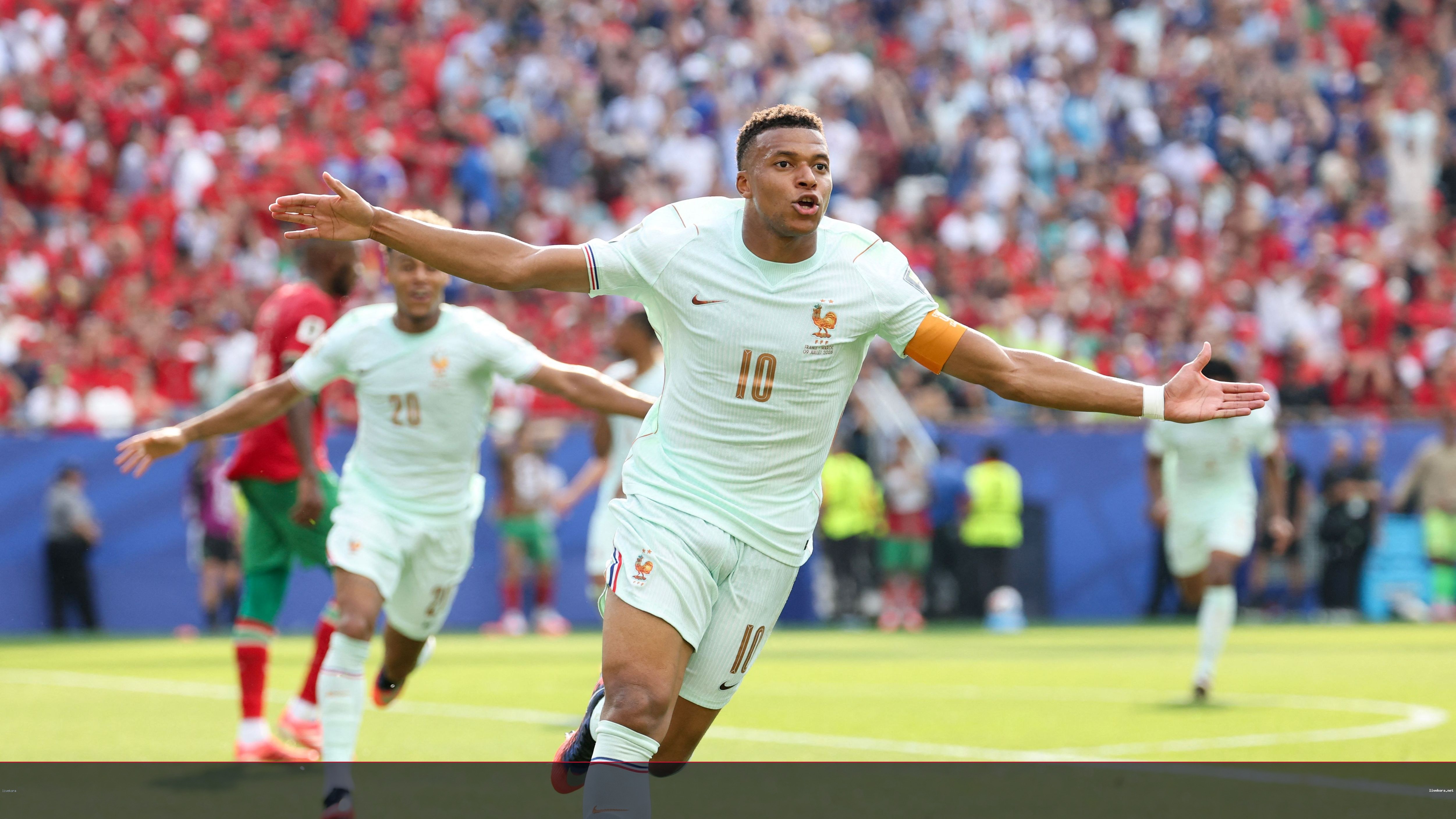 مبابي يقلد ميسي بإنجاز نادر أمام المغرب