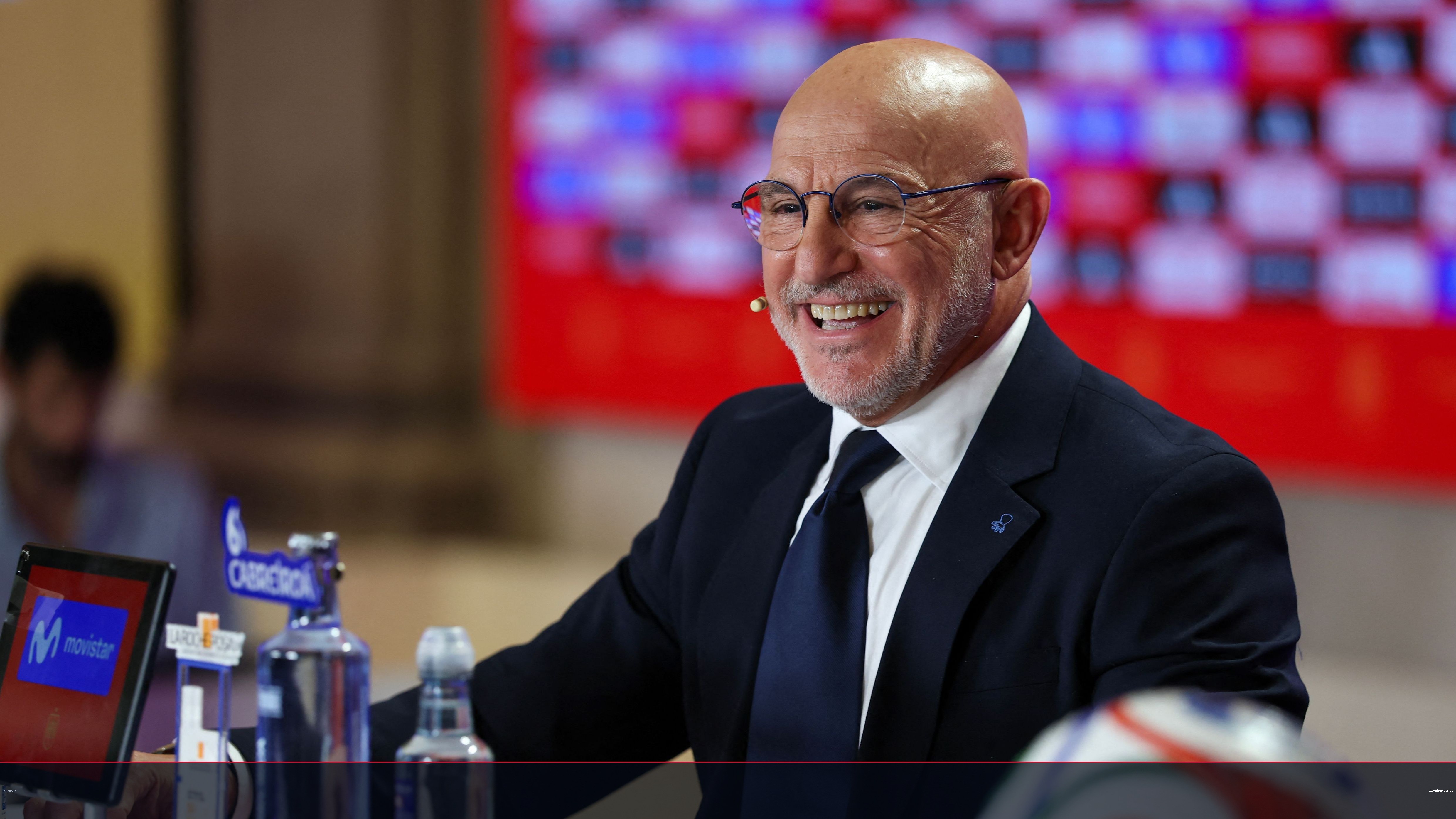 دي لا فوينتي يتوعد العراق ويطمئن جماهير إسبانيا