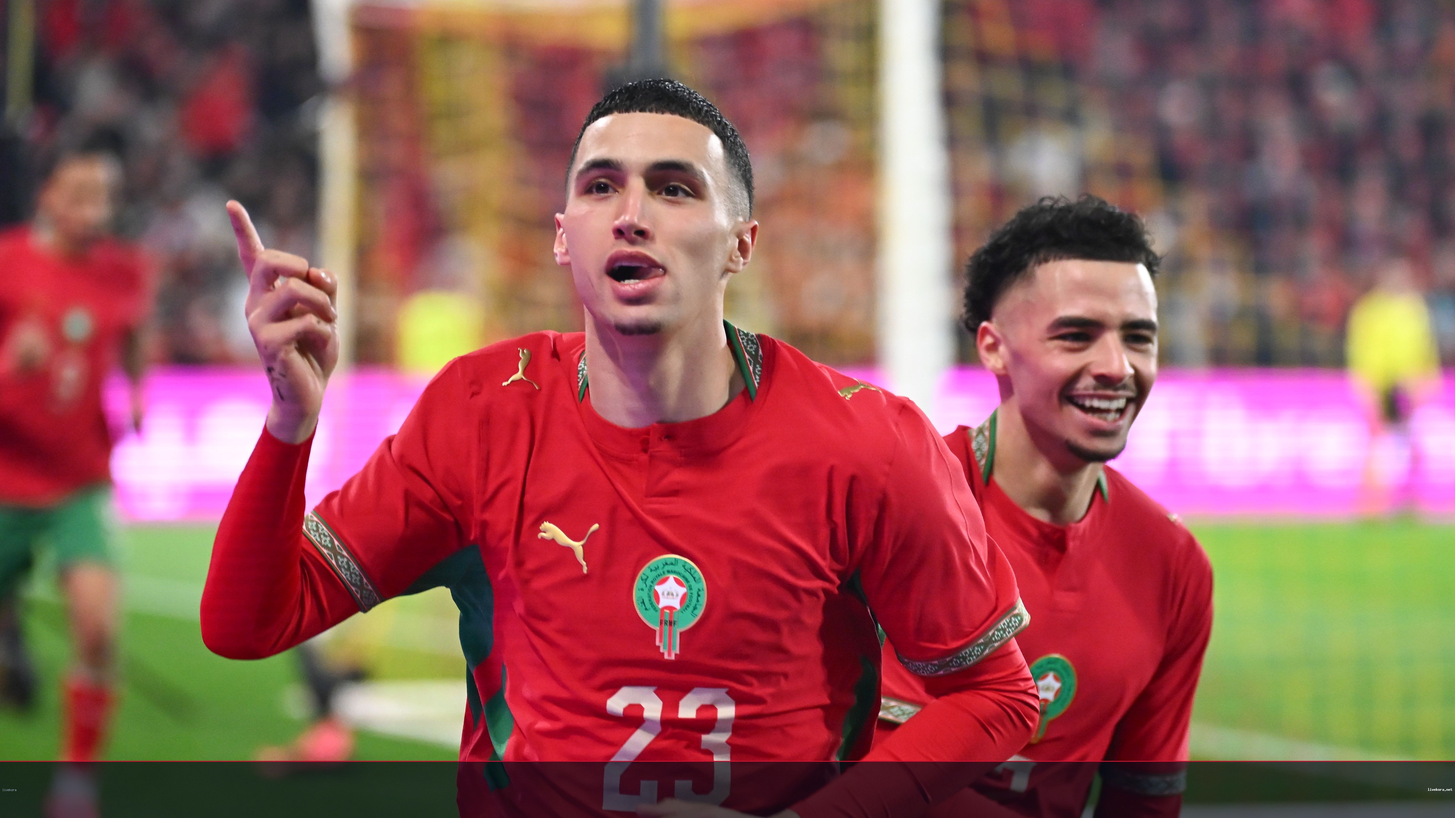 60 مليون يورو ثمن رحيل الخنوس عن شتوتجارت