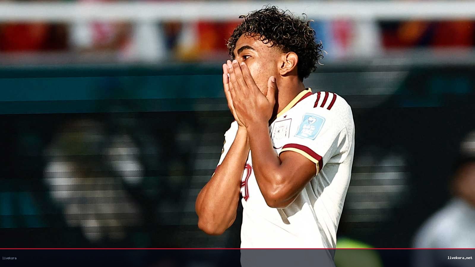 محاولة سطو منزل يامال تظلل احتفالات إسبانيا