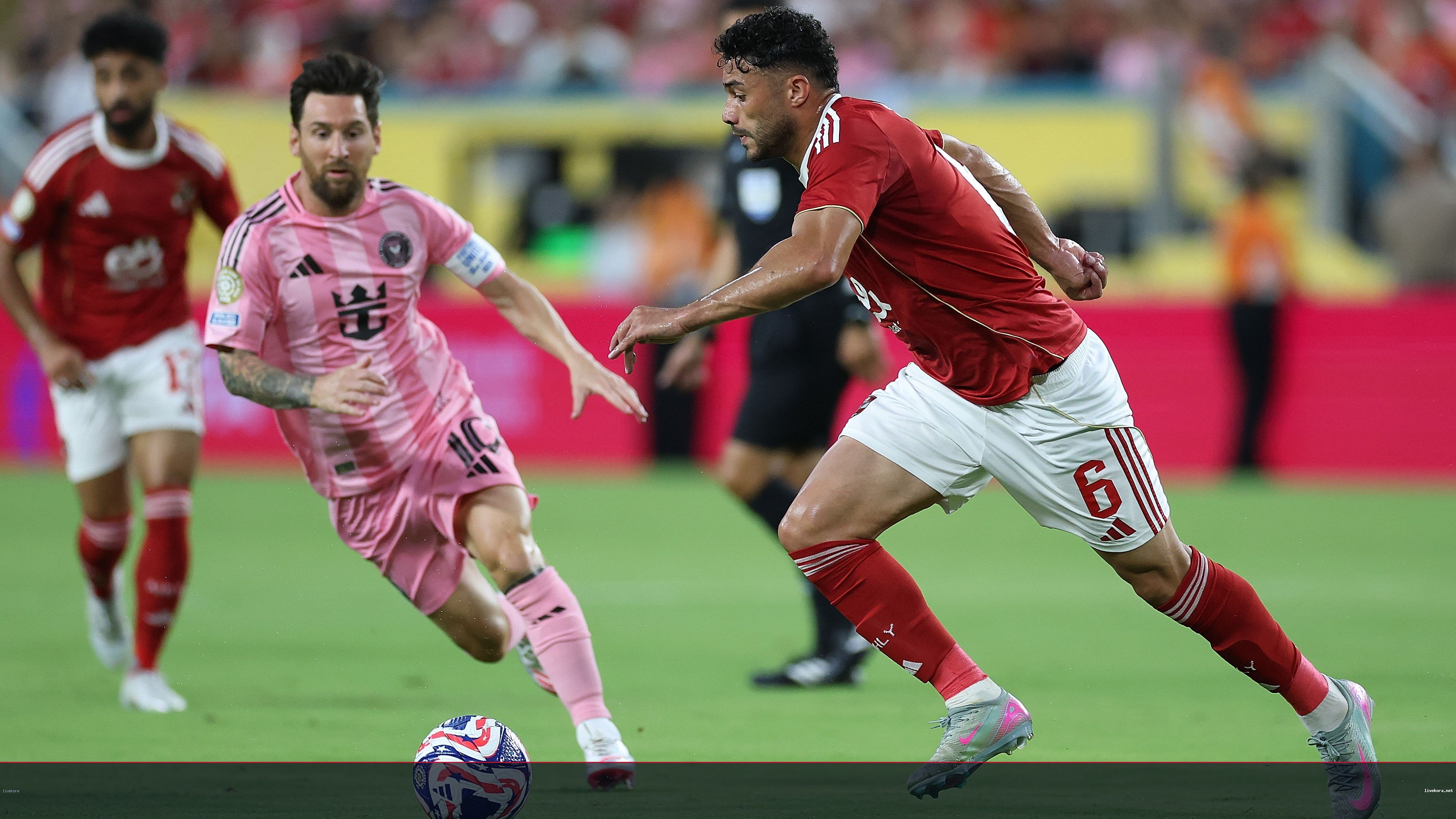 الأهلي ينهي حقبة توروب ويعيد وائل جمعة