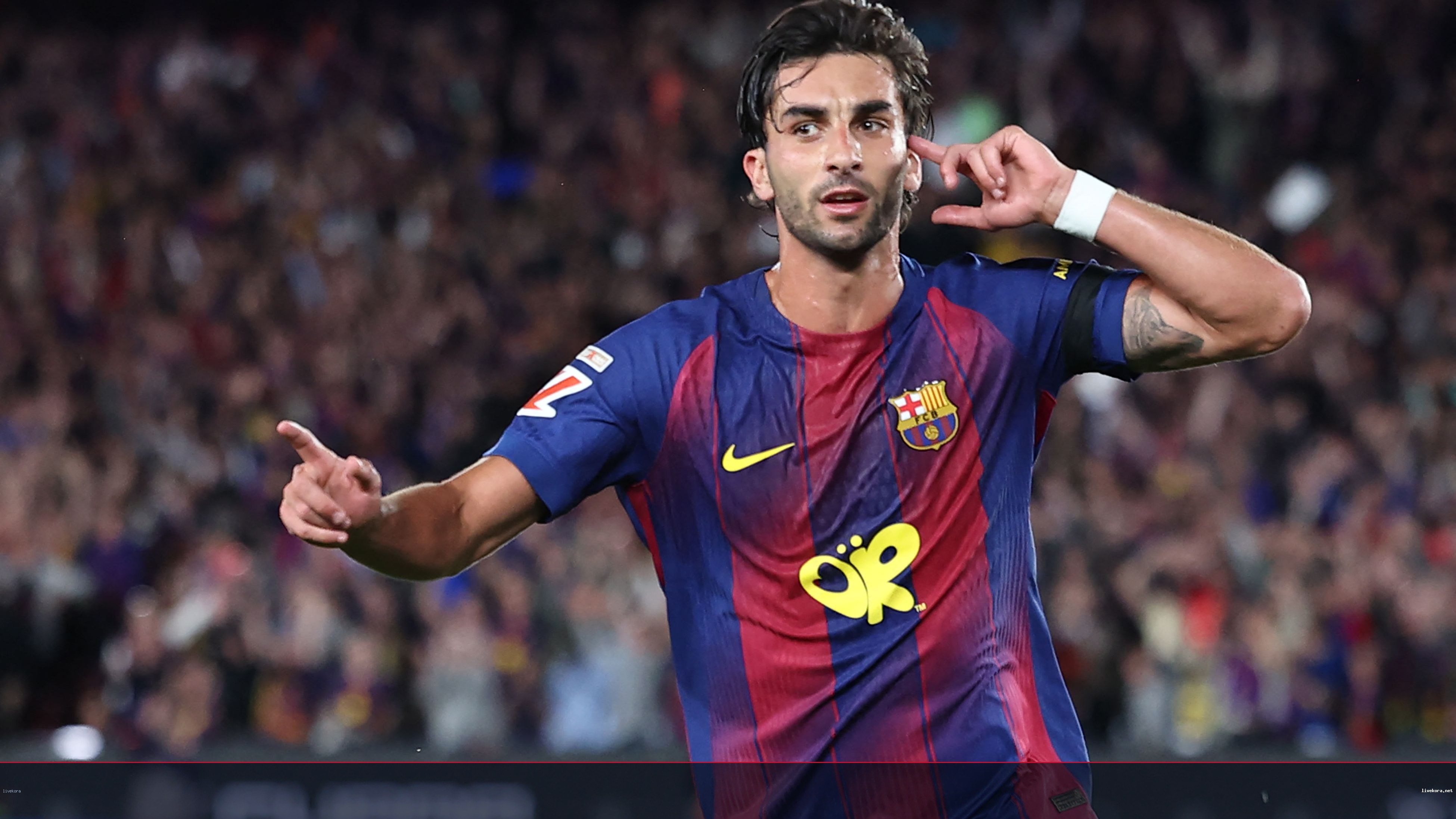 توريس يملك عرض باريس وبرشلونة يحدد السعر