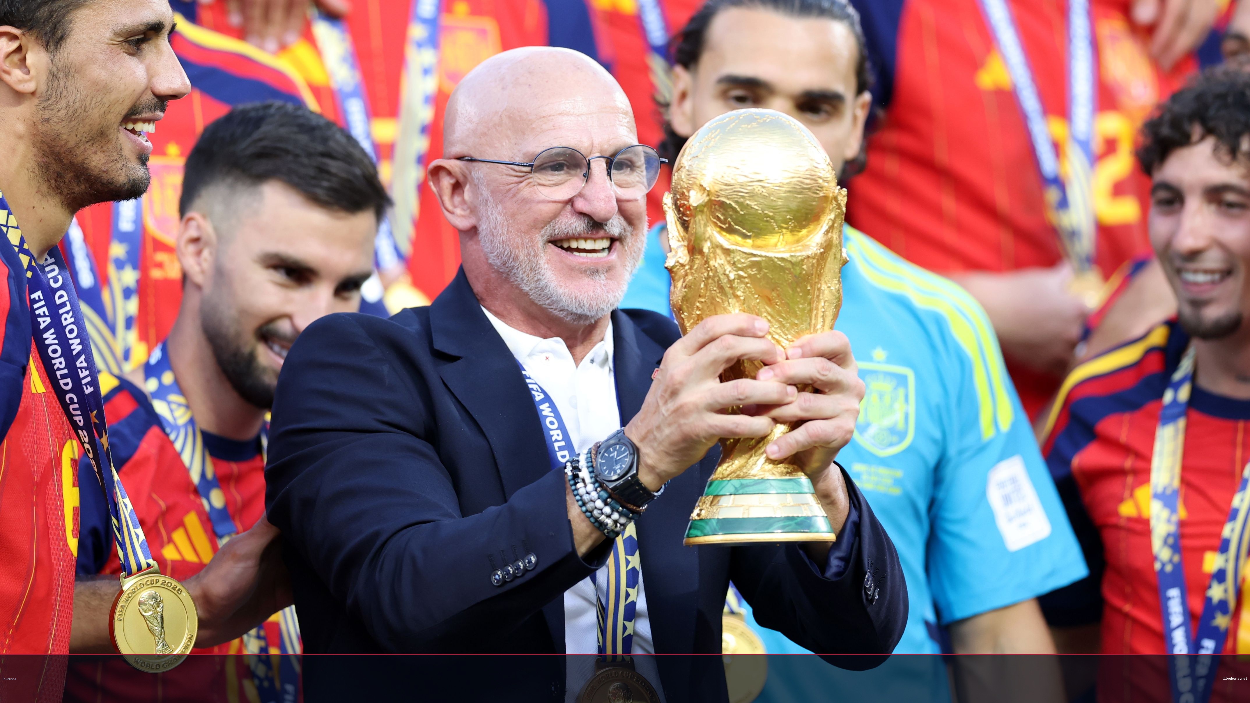دي لافوينتي يصنع التاريخ ويتوج إسبانيا بكأس العالم 2026