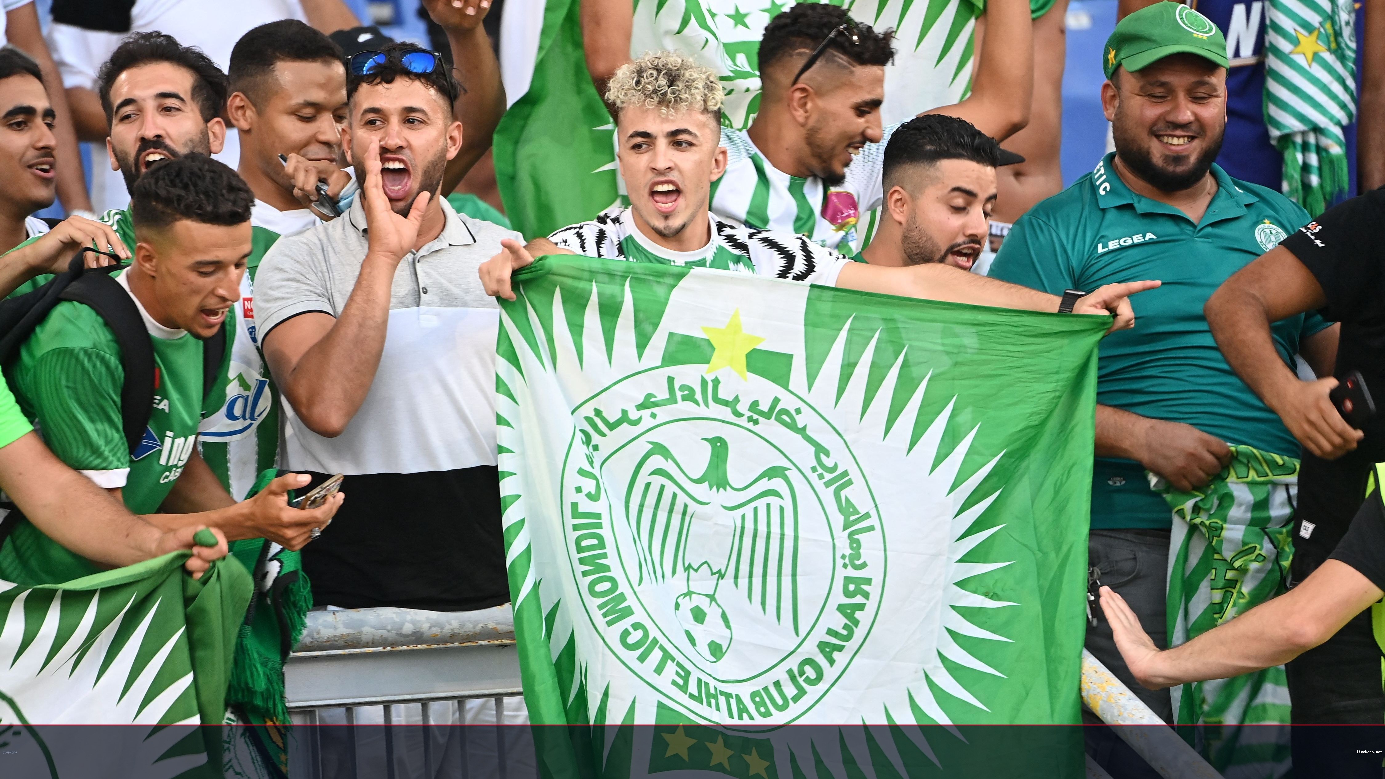اتحاد طنجة ضد الرجاء: موعد المباراة والقنوات الناقلة
