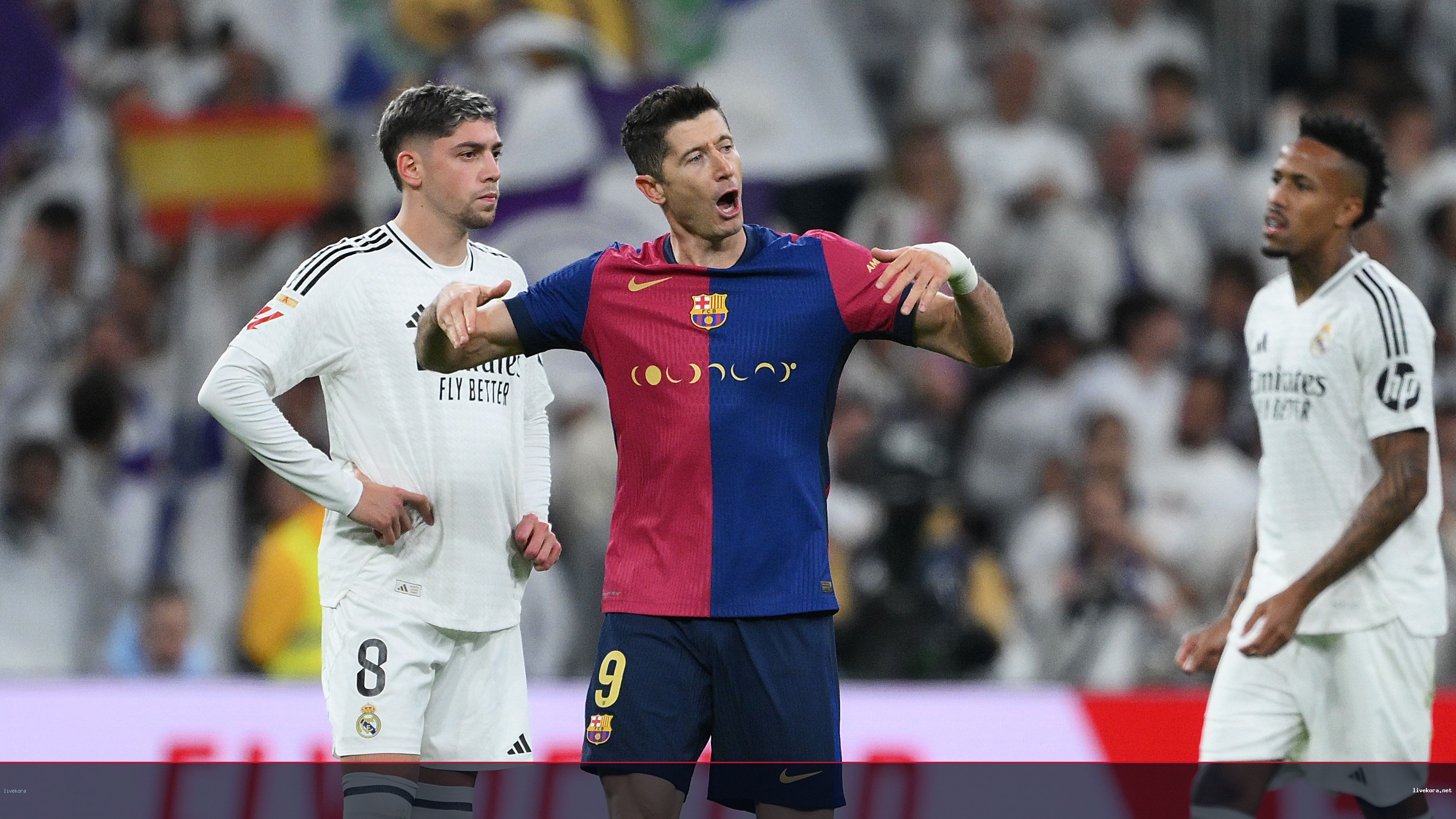 اعتراف الوكيل: نصيحة منعت ليفاندوفسكي من ريال مدريد