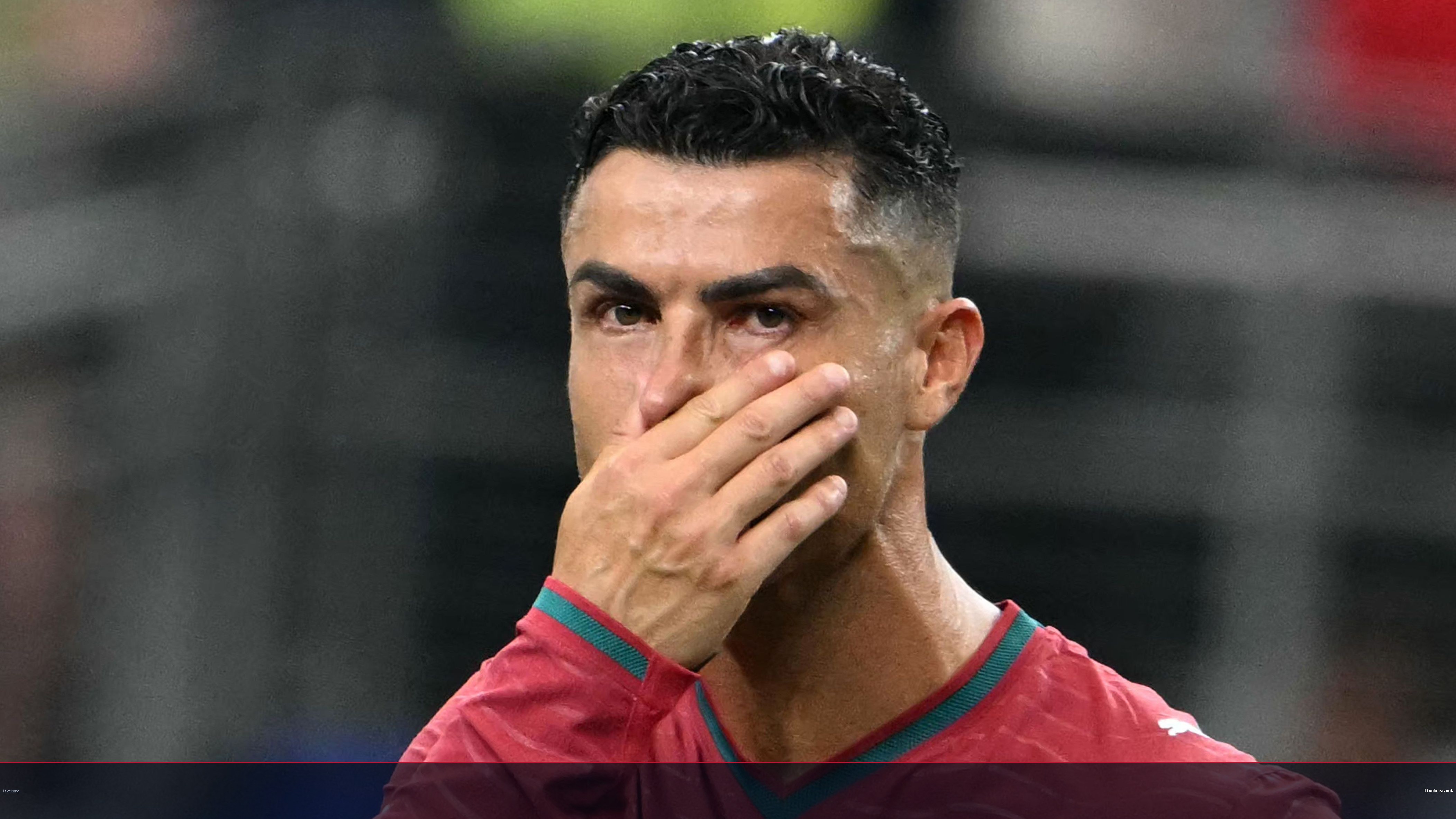 أسطورة فرنسا: لاعبو البرتغال دبروا مؤامرة صامتة ضد رونالدو