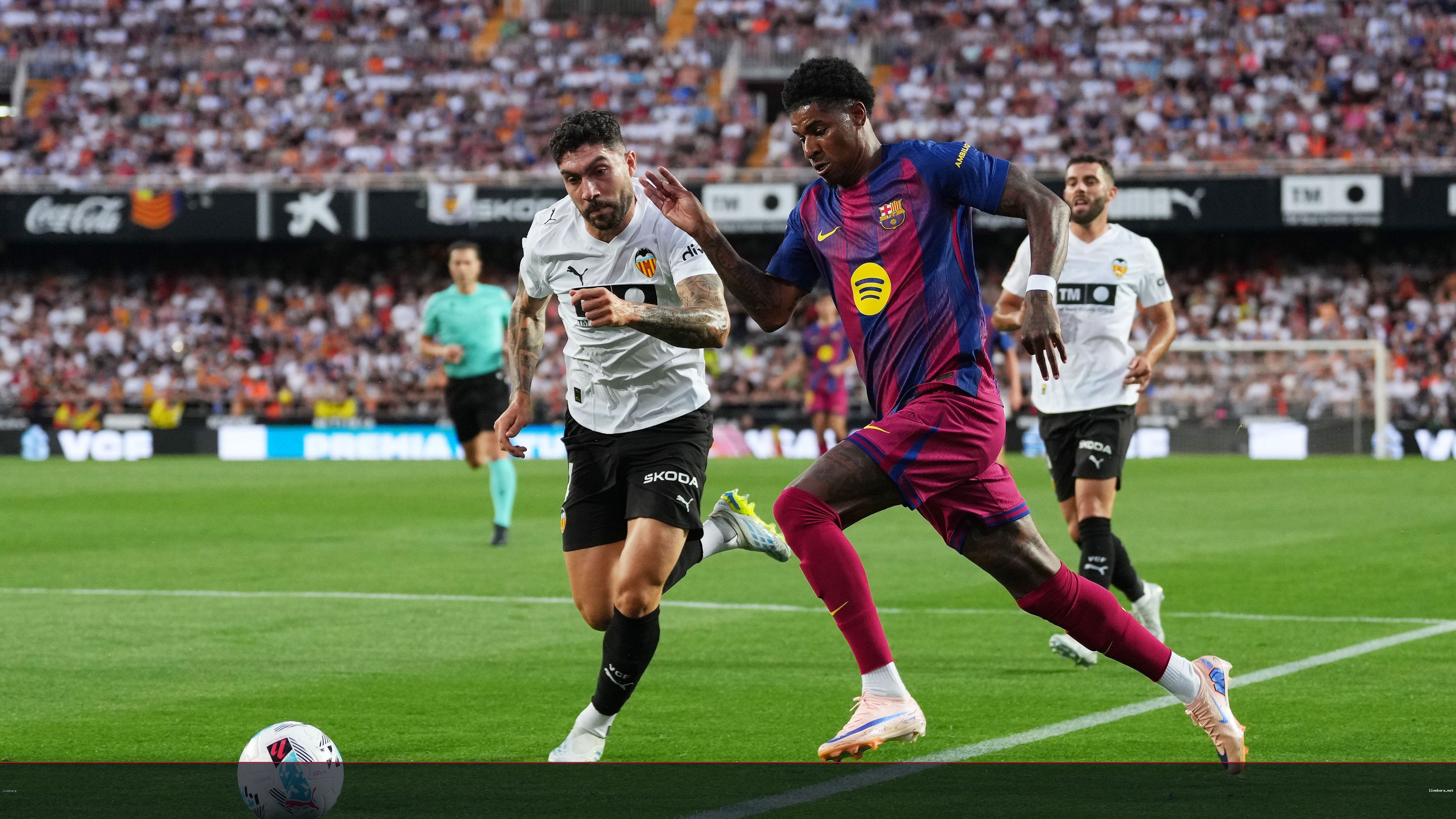 هل تدفع صفقة جوردون برشلونة لطرد راشفورد؟