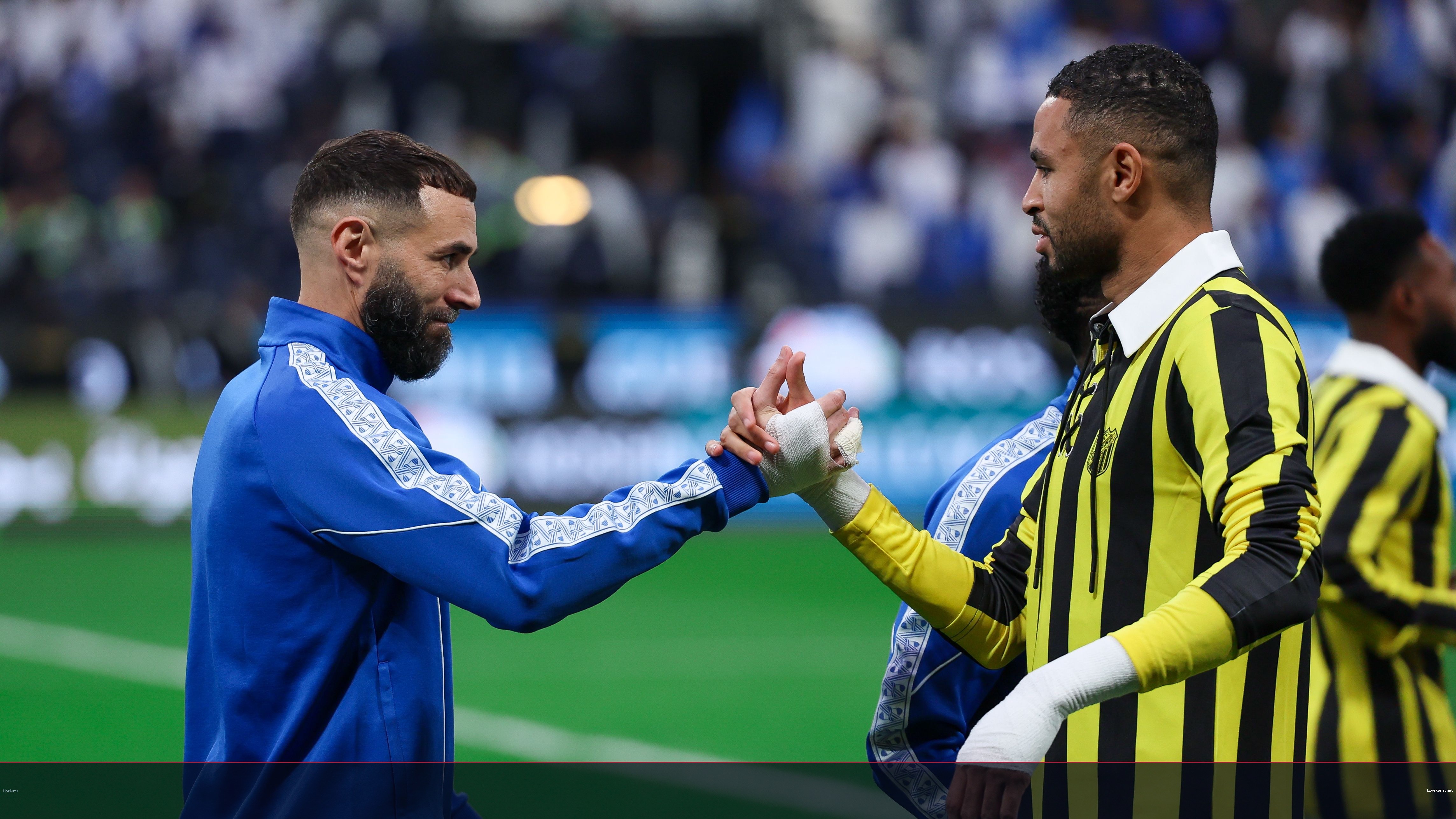 النصيري يخلف بنزيما ويسجل رأسية الاتحاد الأولى