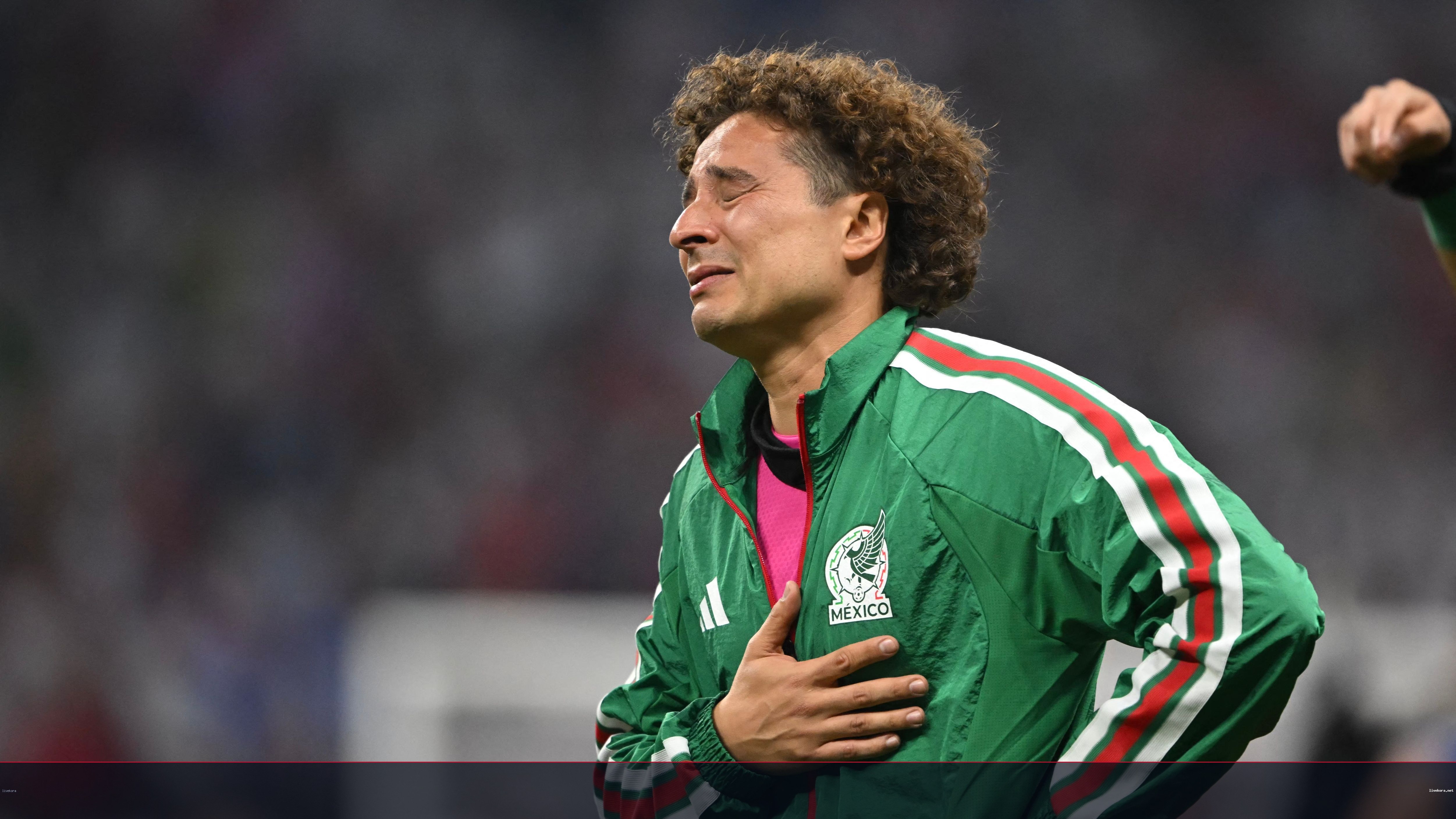 أوتشوا يودع الملاعب رسمياً بعد مسيرة تاريخية مع المكسيك