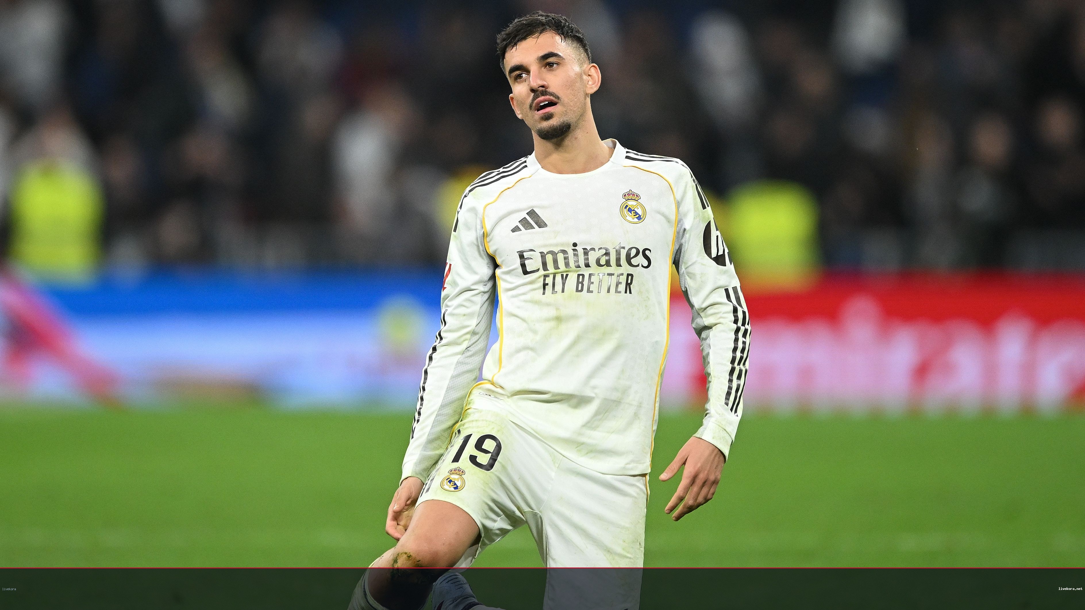 أياكس يقترب من ضم سيبايوس من ريال مدريد