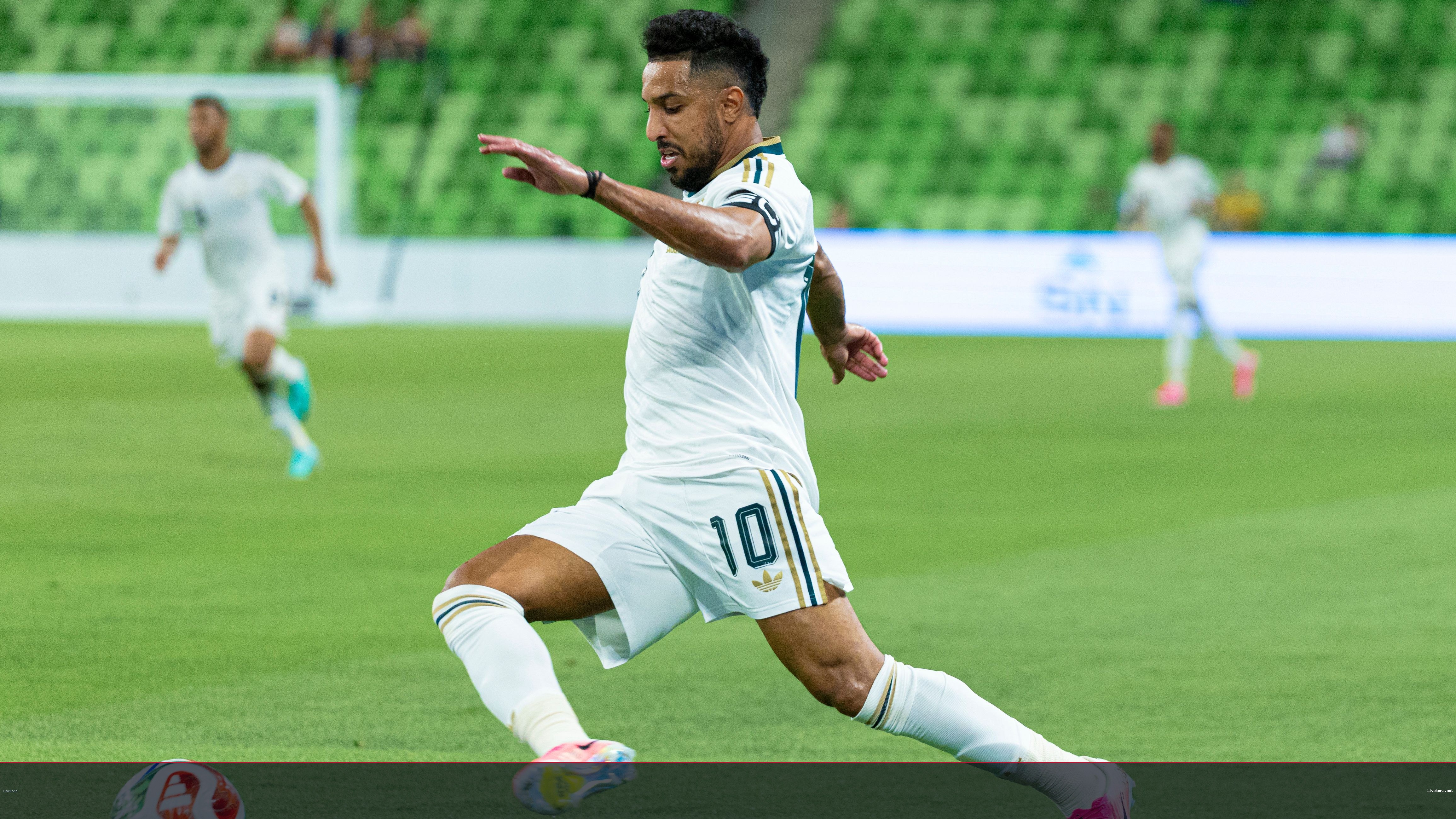 الليجا تشيد بسالم الدوسري قبل مونديال 2026