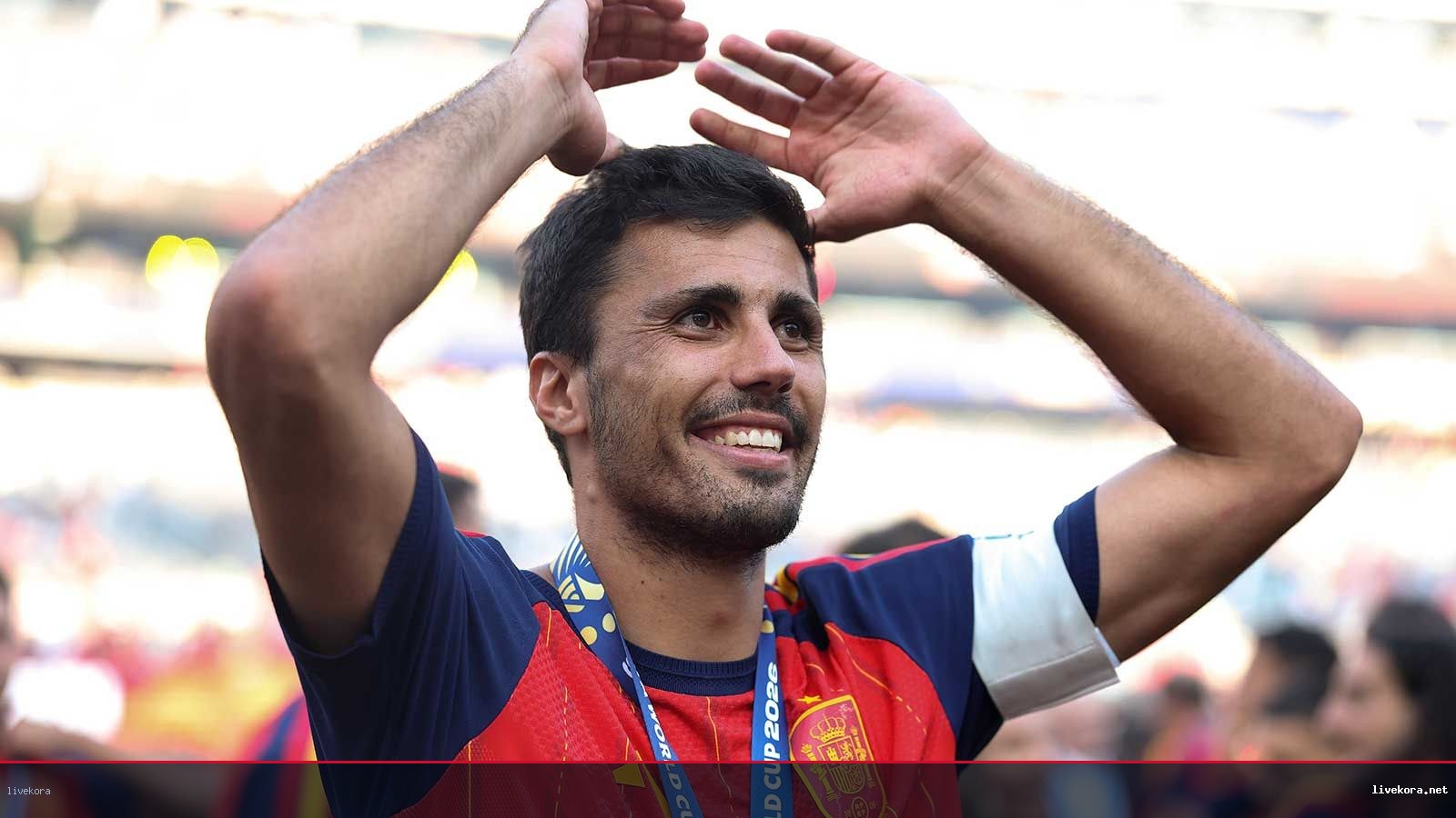صدمة لبرشلونة: رودري لن يضغط على مانشستر سيتي