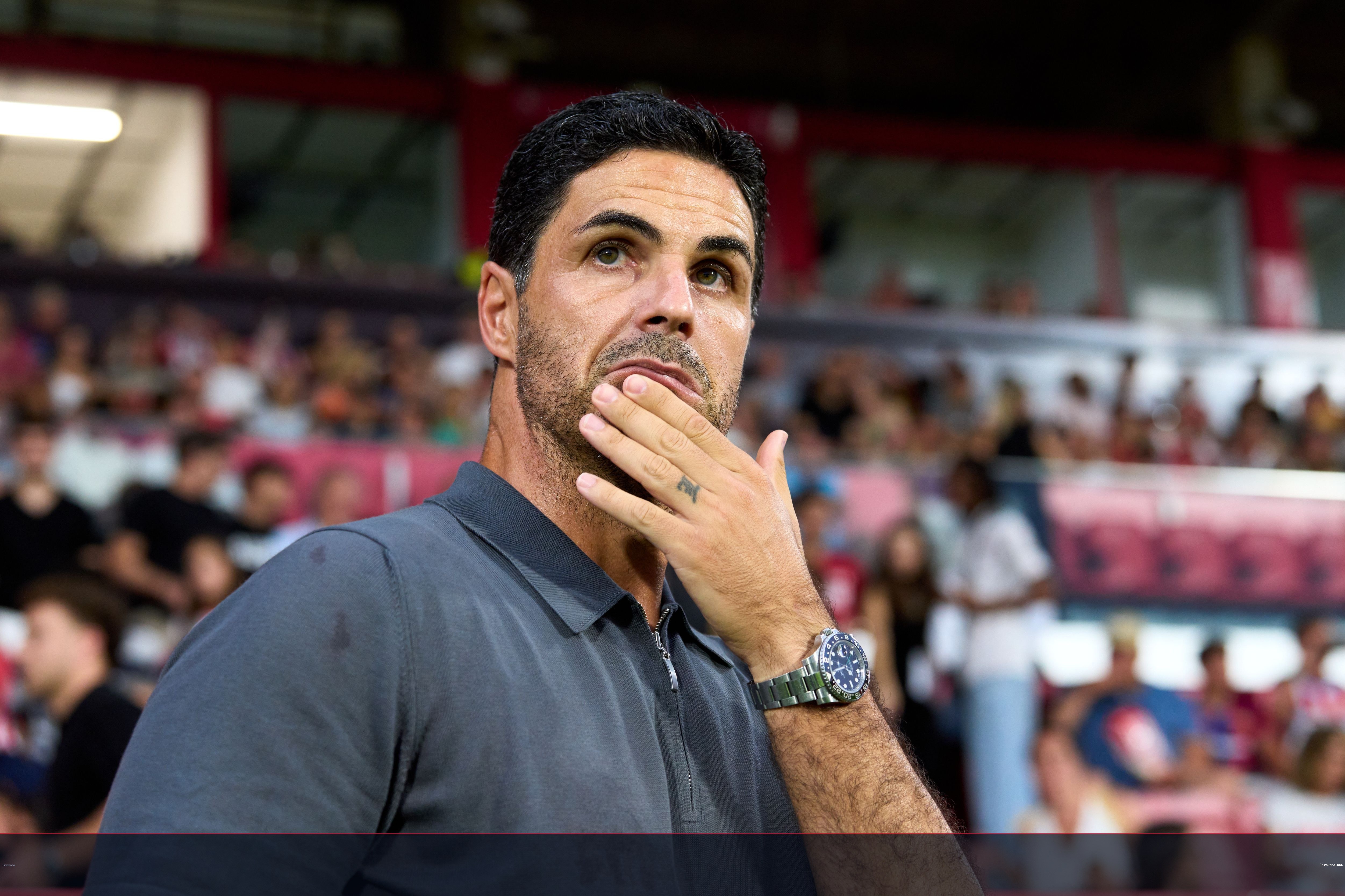 البريميرليج يبدأ برقم قياسي لتغيير المدربين
