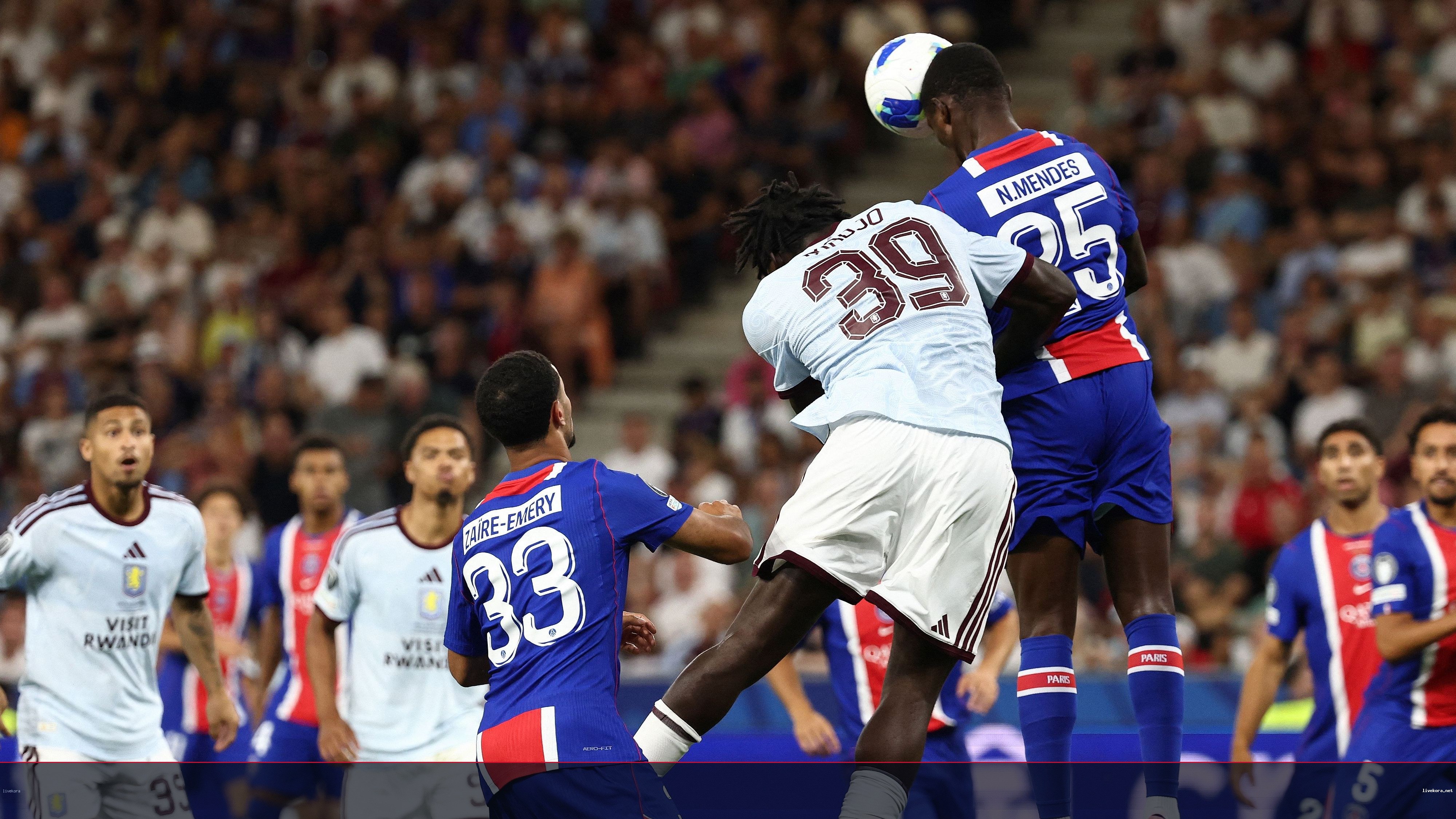 مادجو يصغر لاعب أساسي في نهائي السوبر الأوروبي