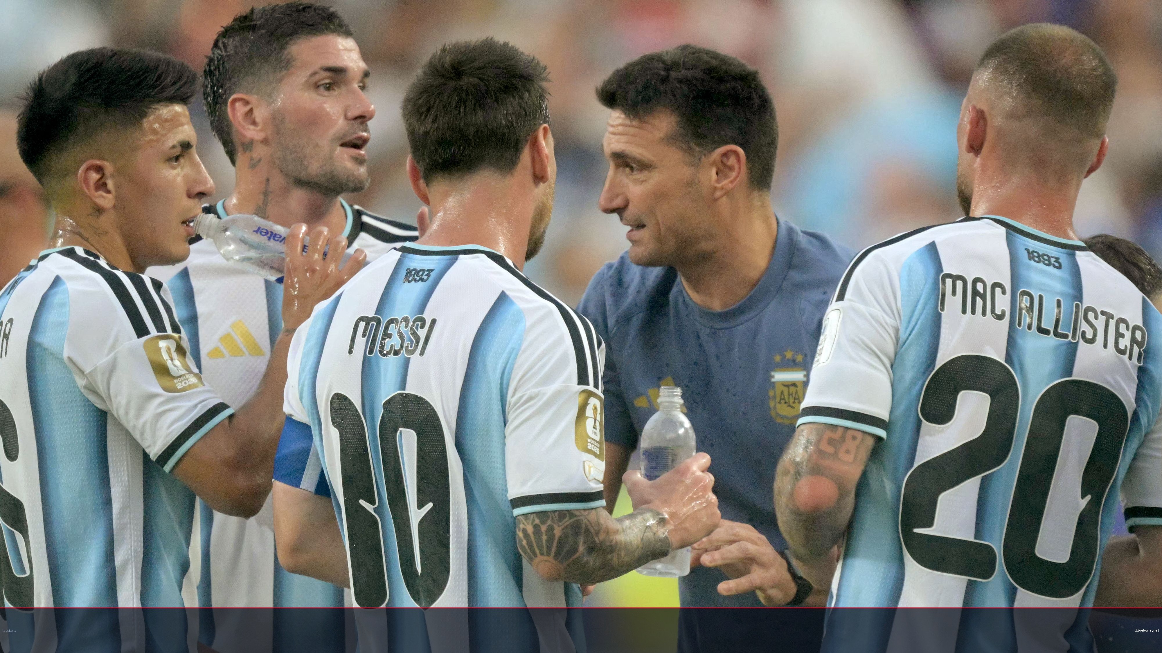 إنفانتينو يبرر استراحات الشرب وينفي المكاسب المالية للفيفا