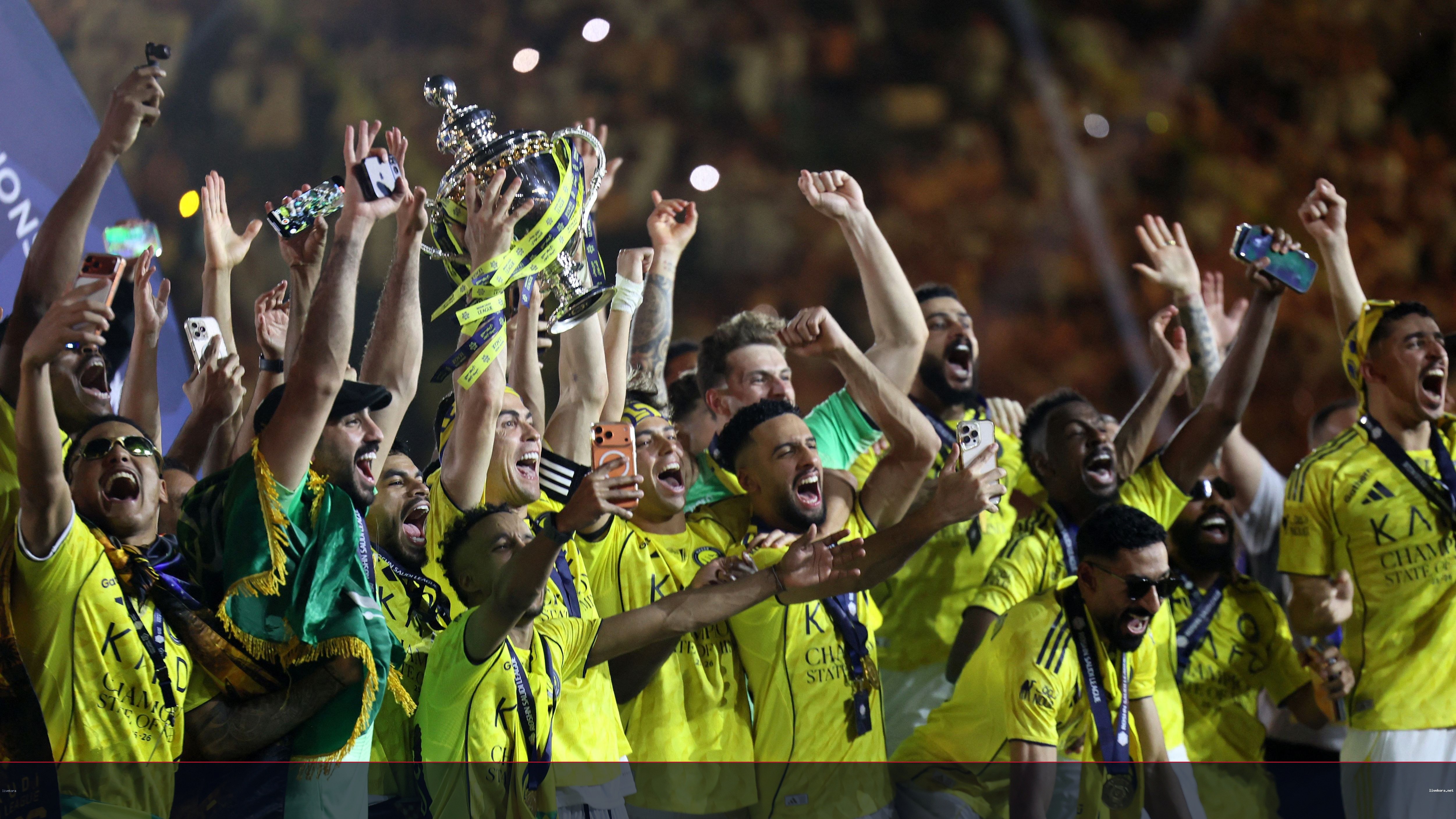 النصر يهيئ قائمته الأجنبية لتغييرات مفاجئة
