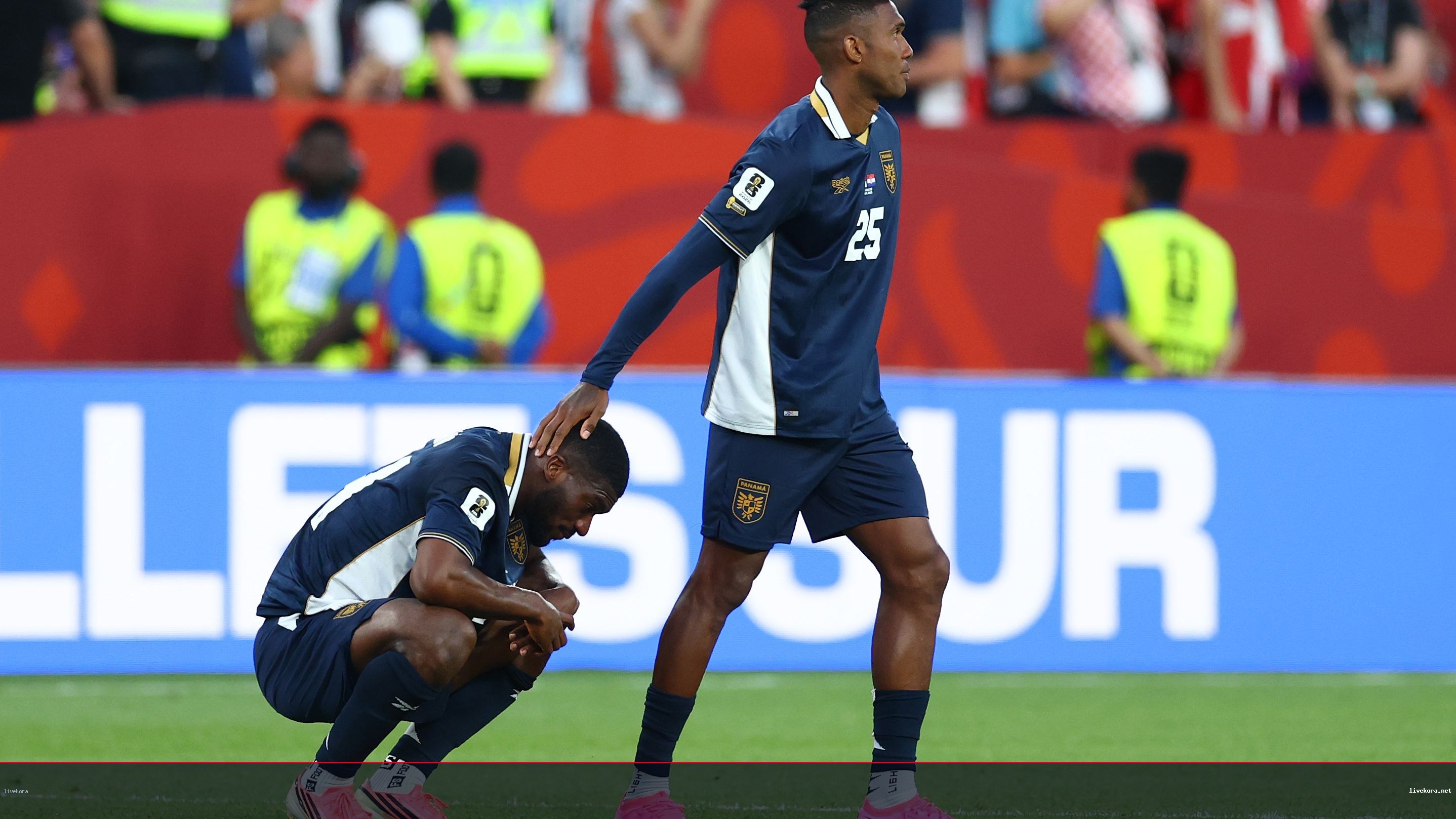 اشتباك لاعبي بنما يهز معسكر المنتخب قبل مواجهة إنجلترا