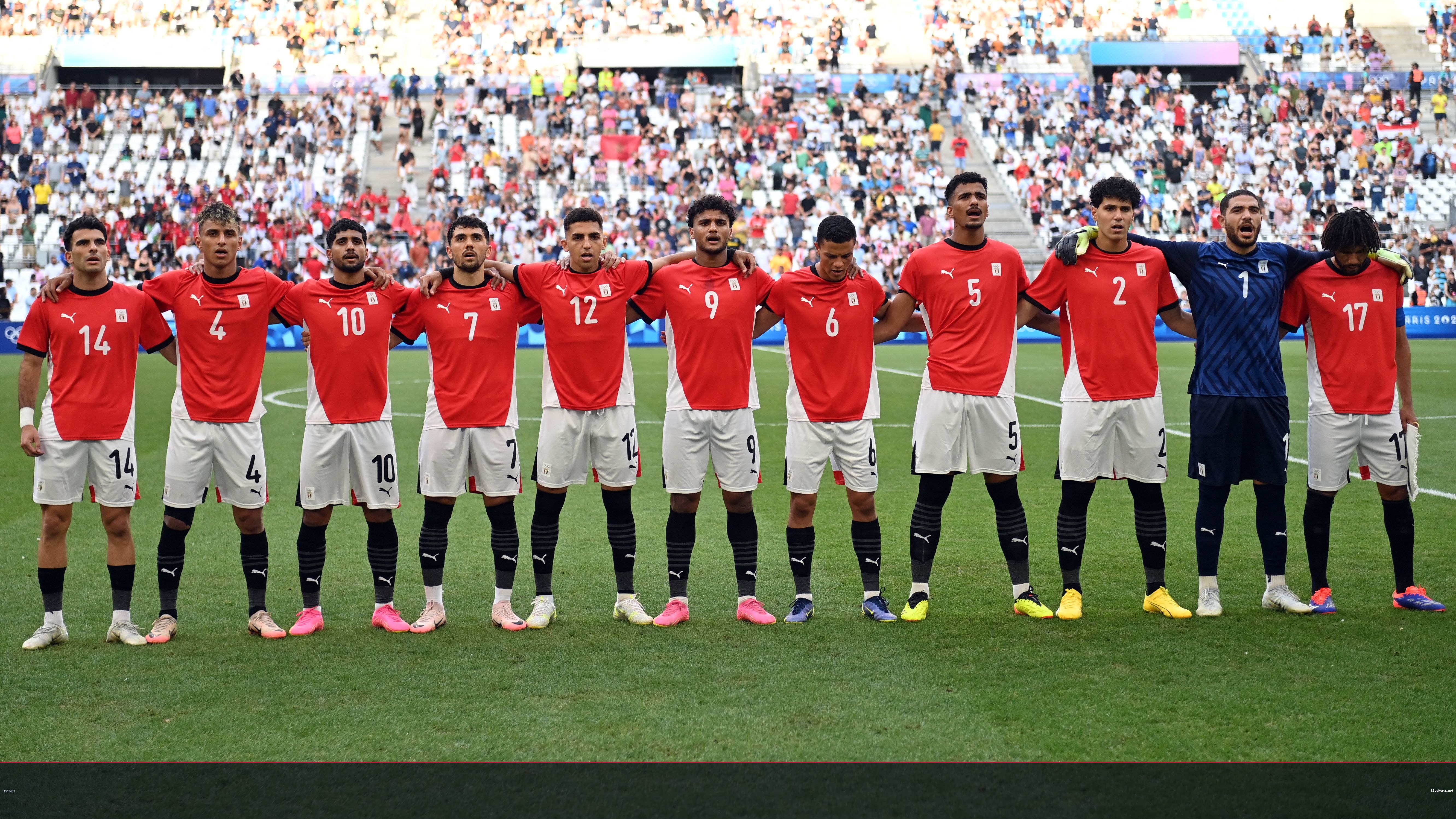 عمر فايد يصل إيطاليا لإتمام انتقاله لفروزينوني