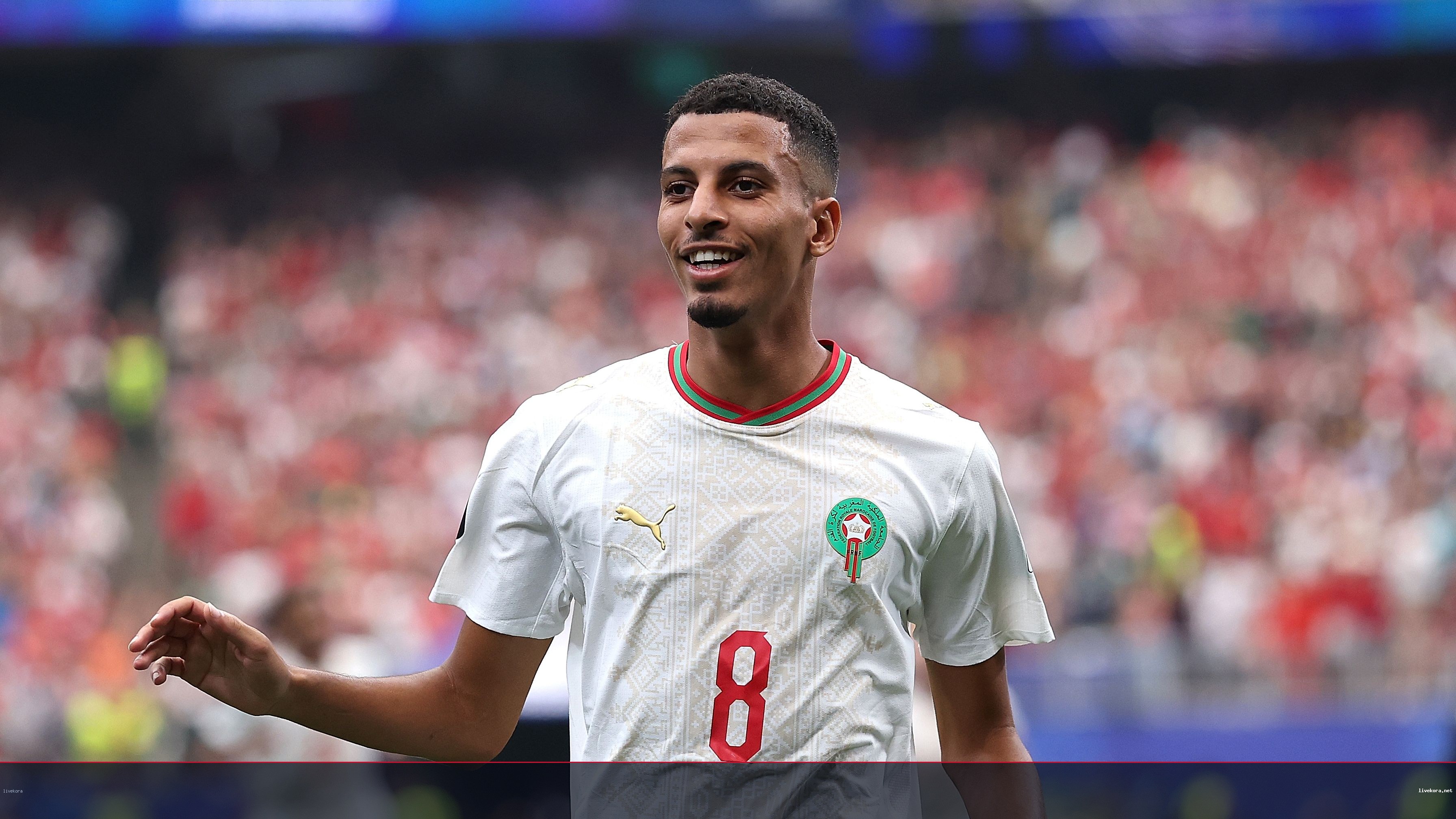 سباق أوناحي: أياكس يفاوض جيرونا رغم الاهتمام السعودي