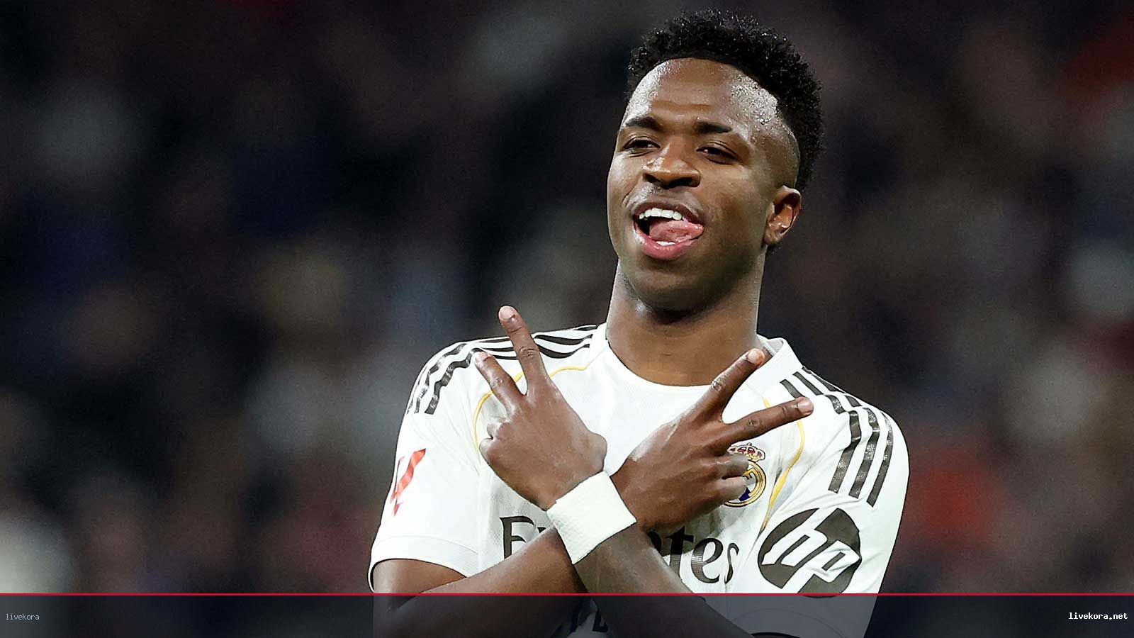 آرسنال يغري فينيسيوس براتب تاريخي لترك ريال مدريد