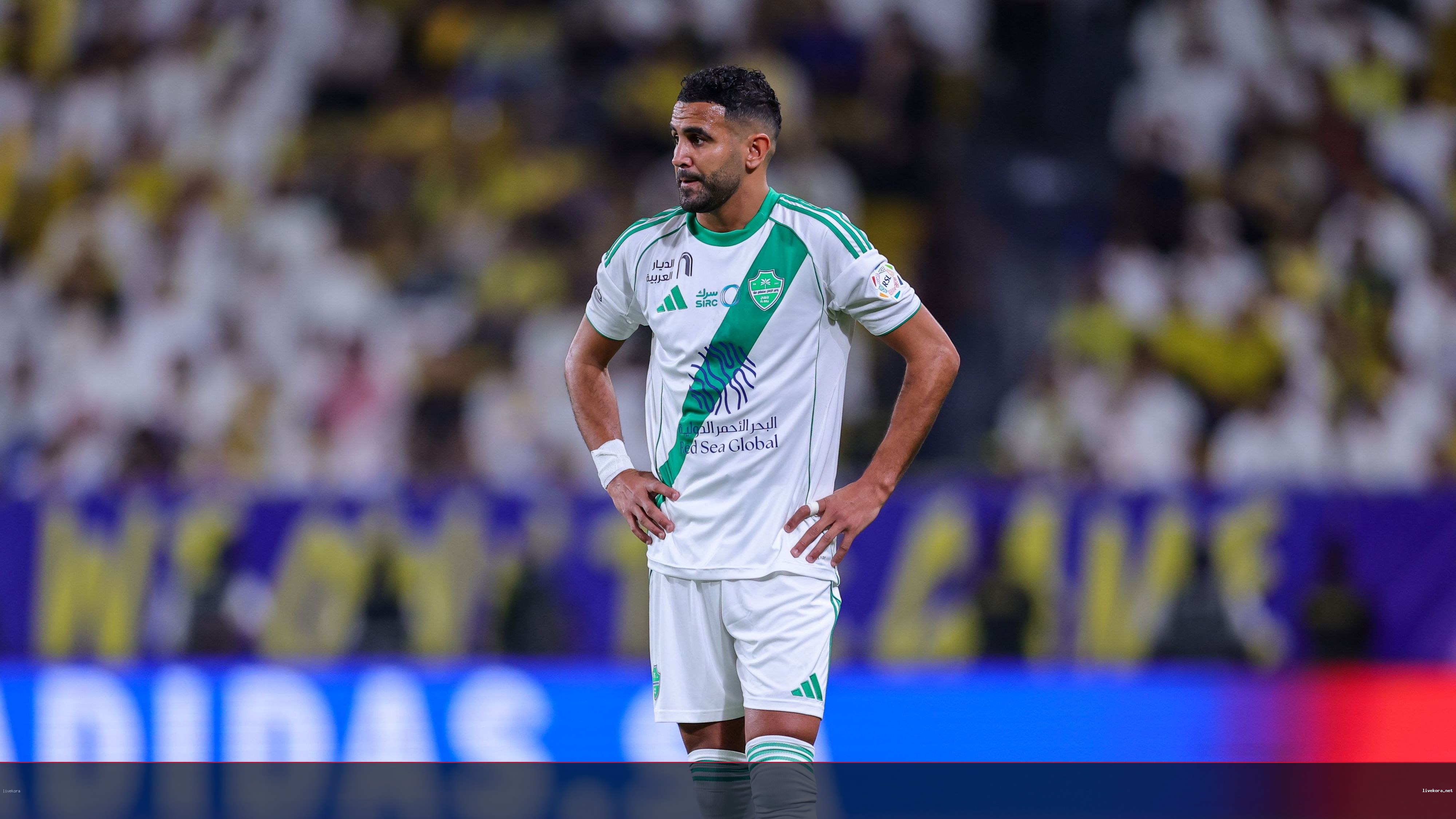 الأهلي السعودي يعلن رحيل محرز ويفاجئ جماهيره بالقرار