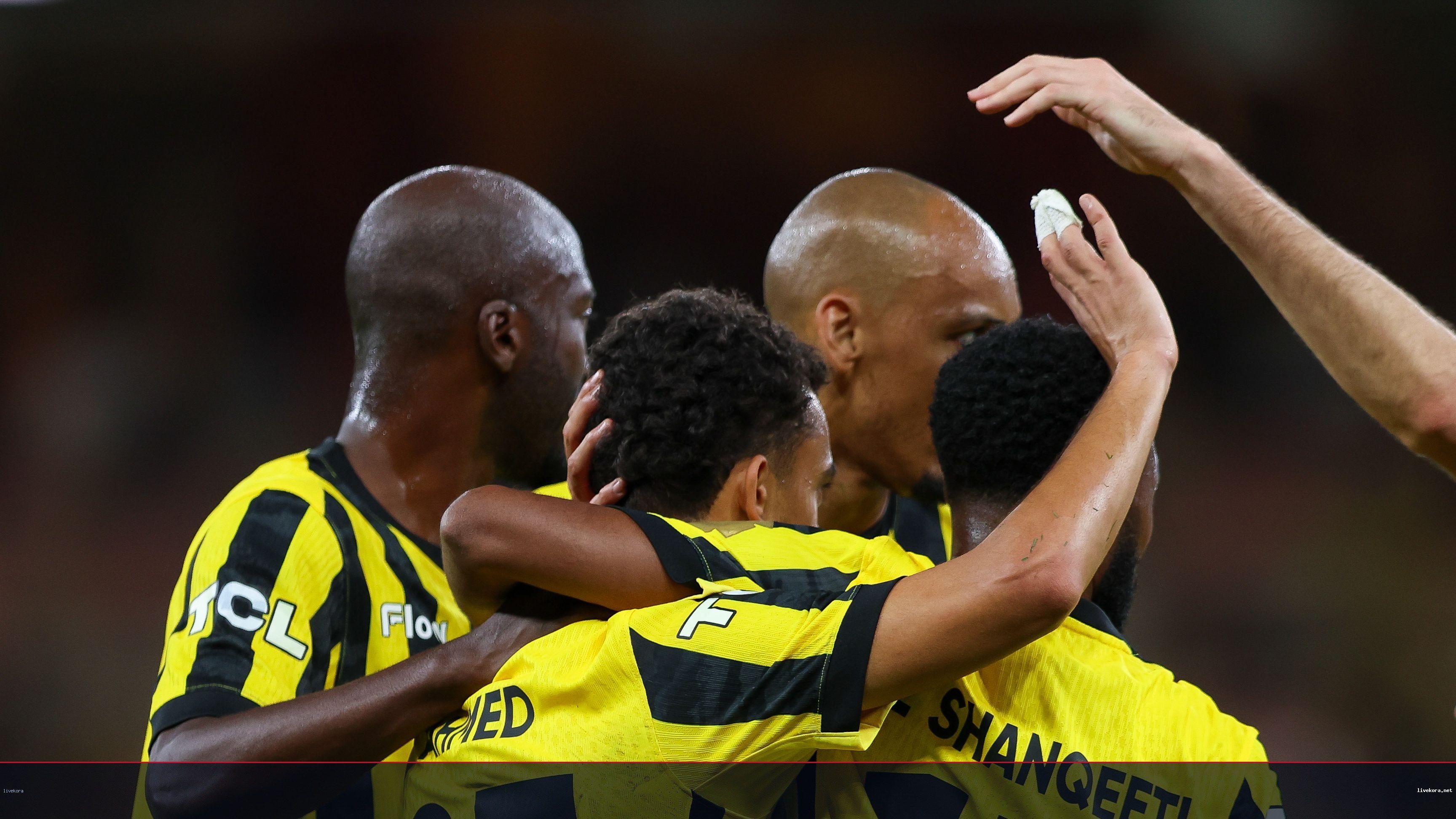 عروض أوروبية تطارد نجم الاتحاد فيصل الغامدي
