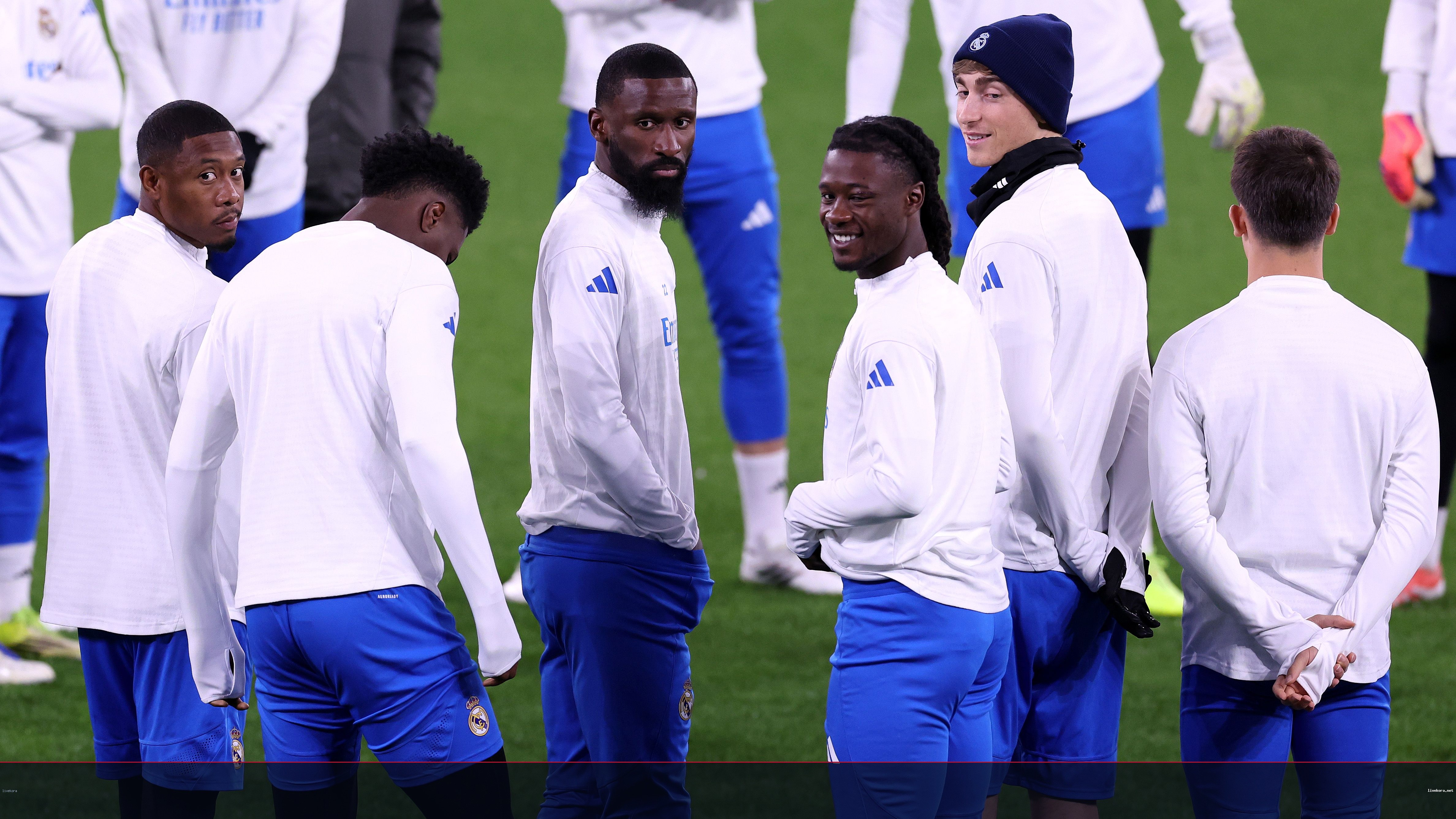 مورينيو يمنح دين هويسن فرصة ذهبية للعودة مع ريال مدريد